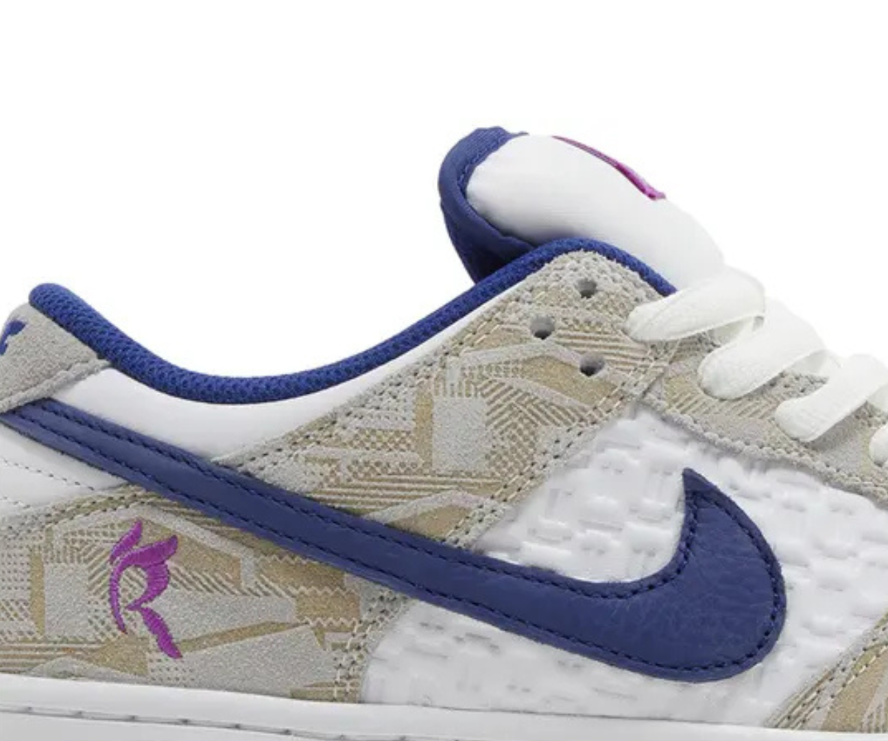 Rayssa Leal x Dunk Low SB