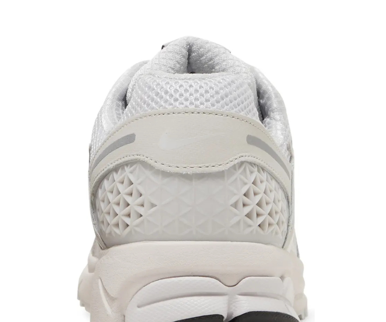 Air Zoom Vomero 5 Vast Grey