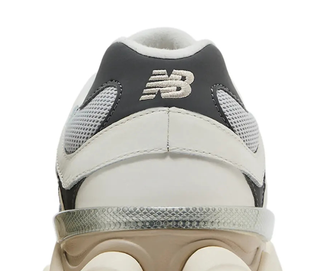 New Balance 9060 Grey Day 2025