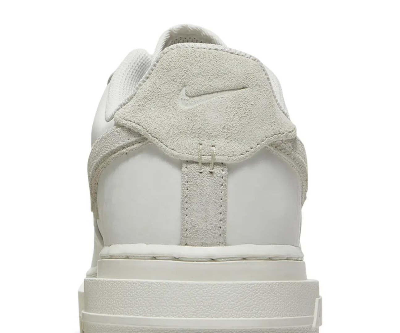 Air Force 1 Luxe Triple White (Pronta Entrega)