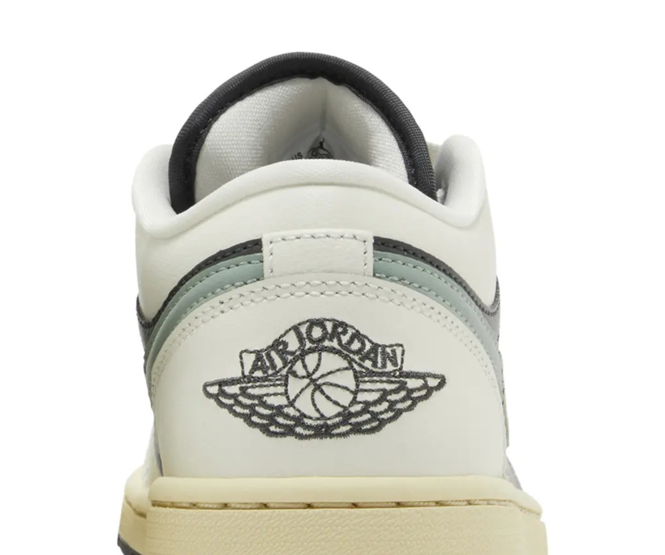 Jordan 1 Low Jade Smoke