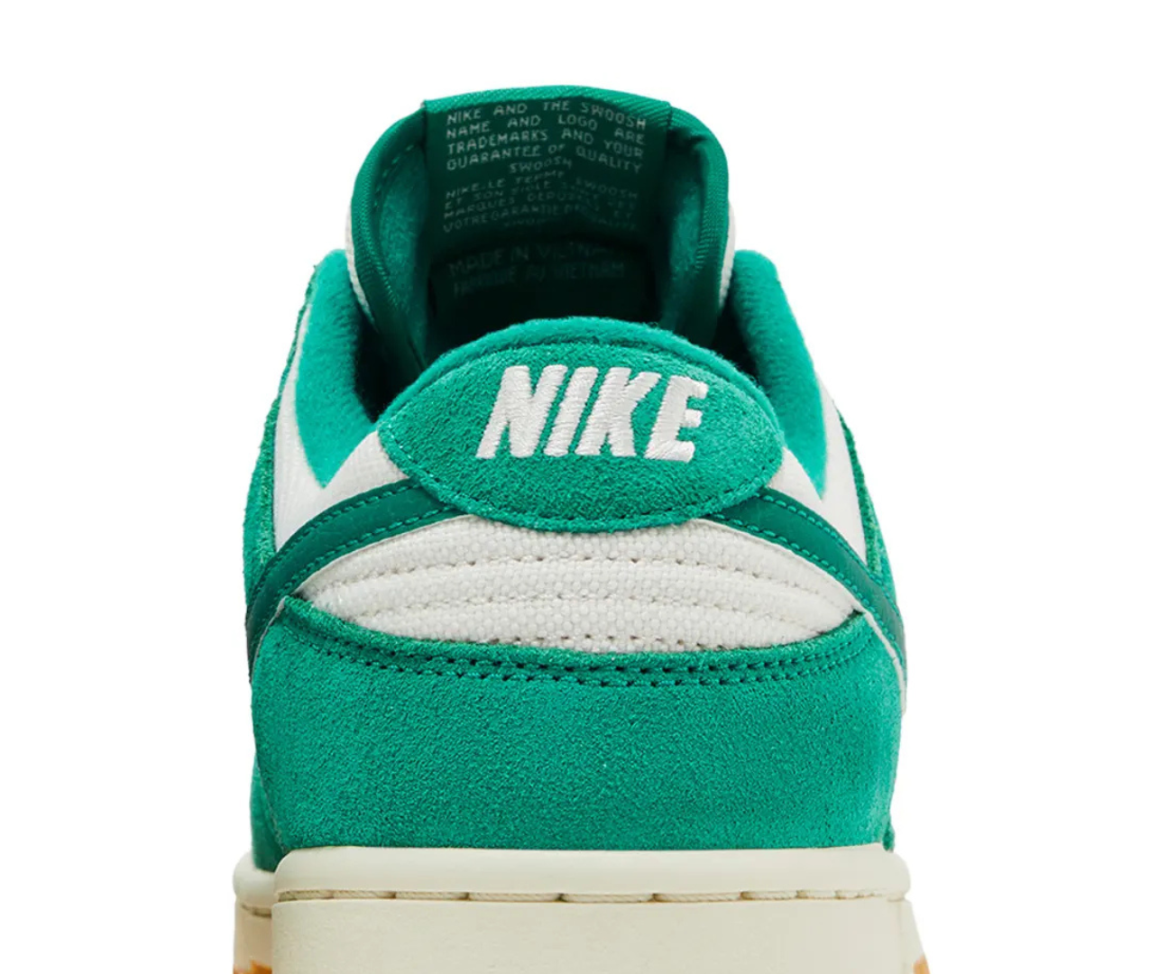 Dunk Low SE Malachite Gum