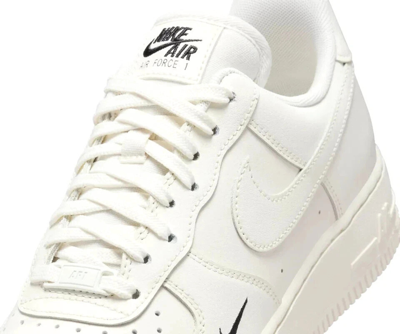 Air Force 1 Essential Sail Black