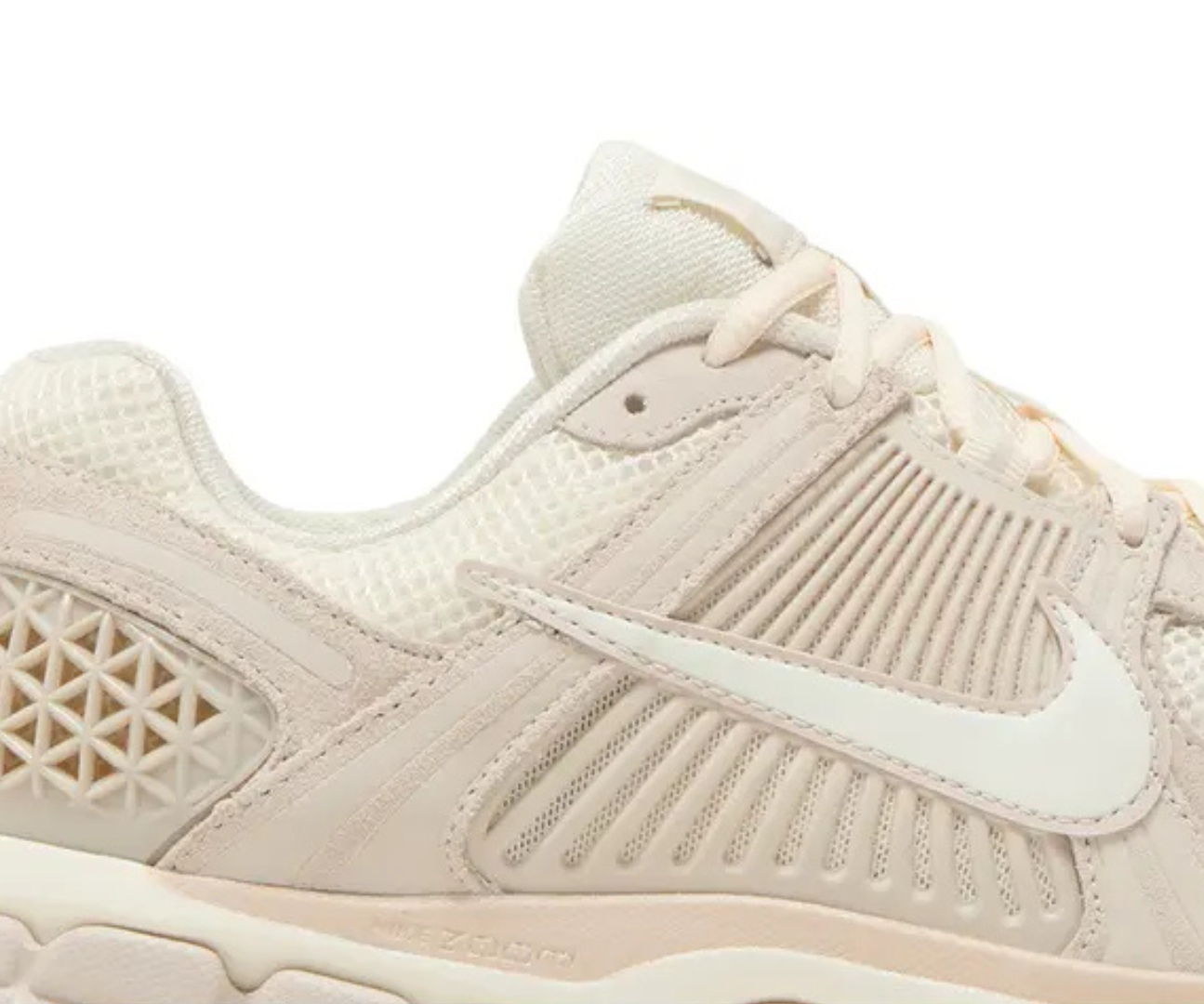 Air Zoom Vomero 5 Light Orewood Brown