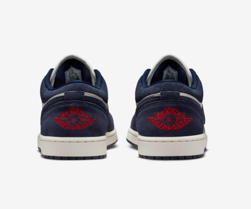 Jordan 1 Low SE Obsidian University Gold
