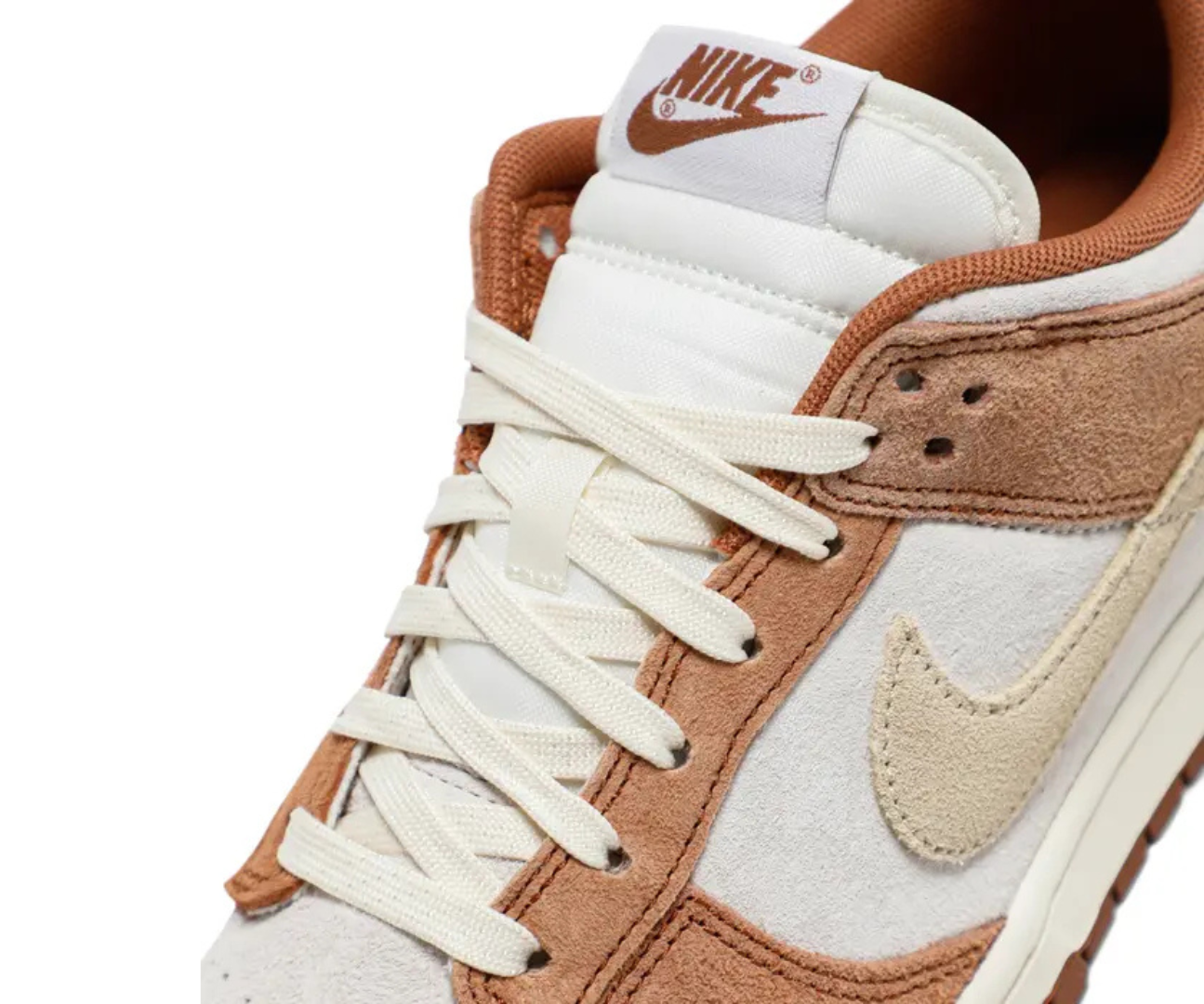 Dunk Low Medium Curry